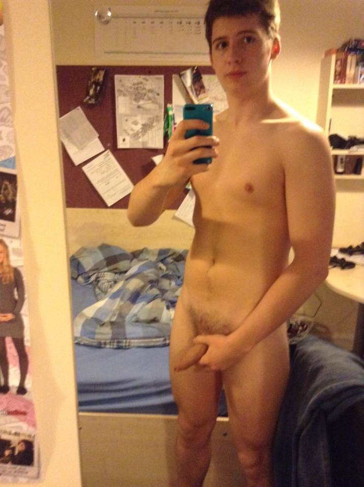 TEEN BOY SELF PICS